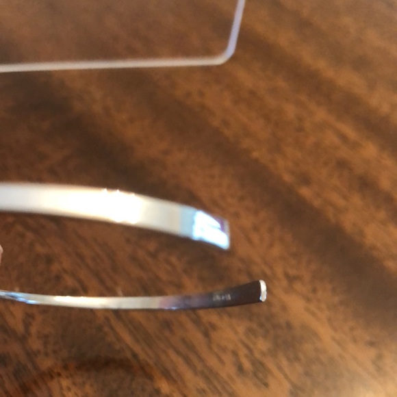 Vintage 1970s AVON Slender Touch Silver Tone Cuff Bracelet - Picture 6 of 11